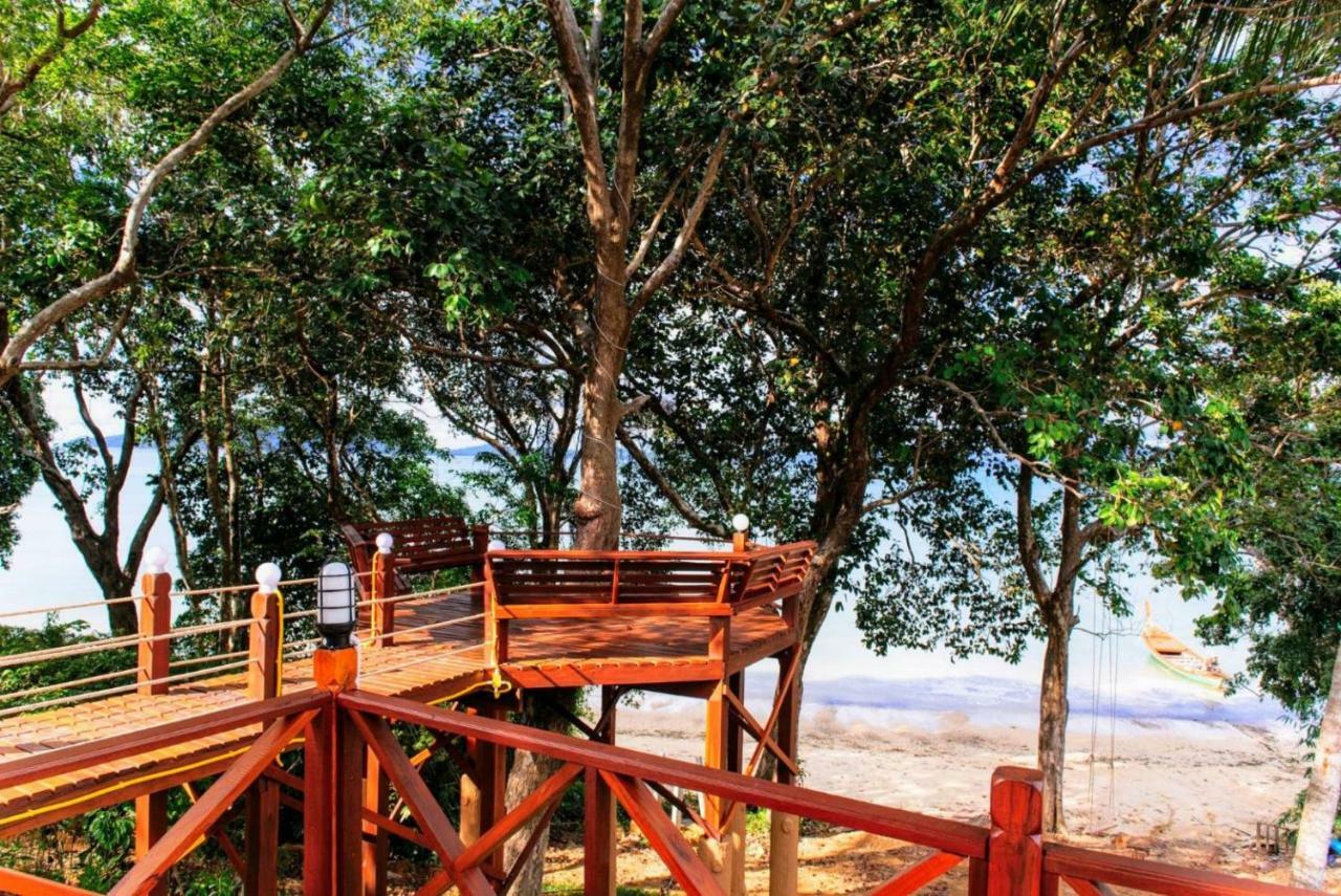 Phayamas Private Beach Resort And Island Brew - Adults Only Koh Phayam Exterior foto